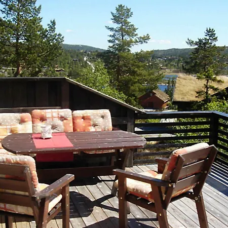 Three-bedroom Holiday In Treungen *